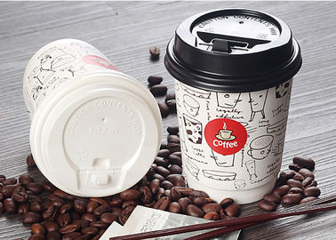 Chine Les doubles tasses de papier peint jetables, personne ont isolé les tasses de café de papier usine